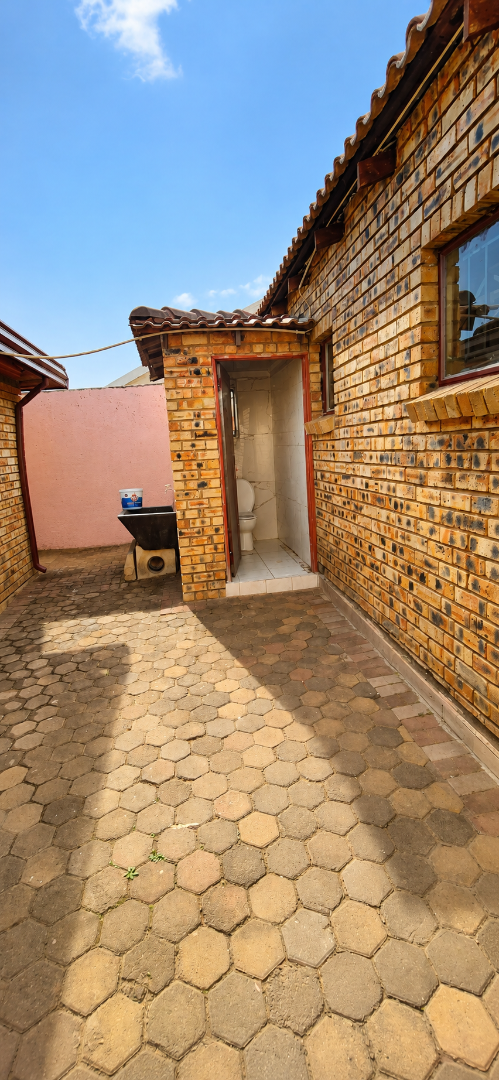 4 Bedroom Property for Sale in Dr Masibilanga Gauteng
