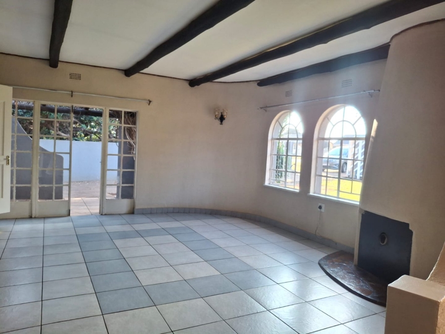 5 Bedroom Property for Sale in Dalpark Gauteng