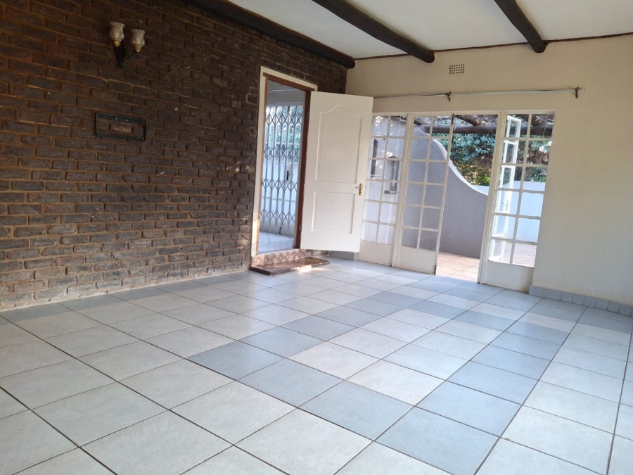 5 Bedroom Property for Sale in Dalpark Gauteng