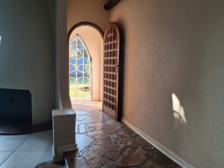 5 Bedroom Property for Sale in Dalpark Gauteng
