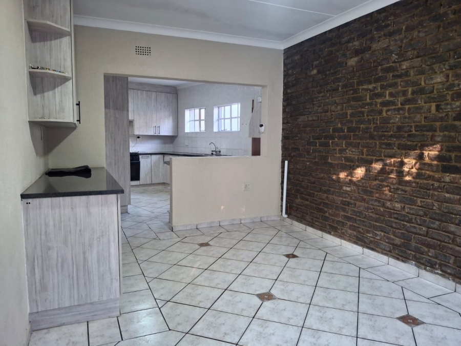 5 Bedroom Property for Sale in Dalpark Gauteng