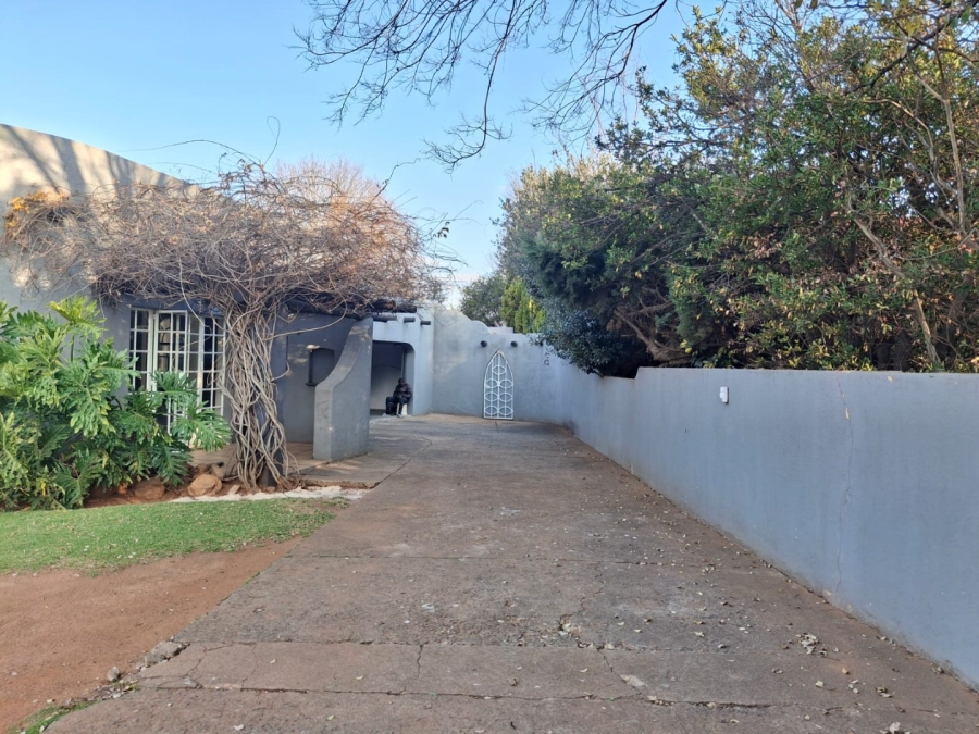 5 Bedroom Property for Sale in Dalpark Gauteng