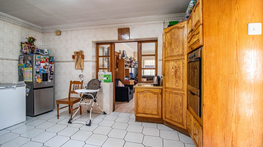 5 Bedroom Property for Sale in Primrose East Gauteng