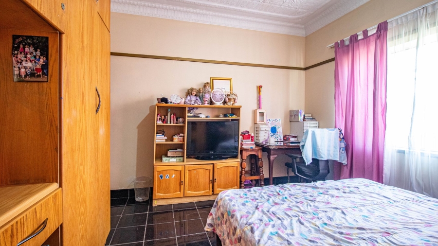5 Bedroom Property for Sale in Primrose East Gauteng