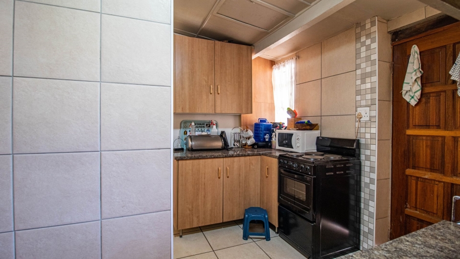 5 Bedroom Property for Sale in Primrose East Gauteng