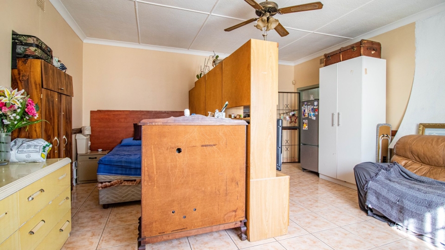 5 Bedroom Property for Sale in Primrose East Gauteng