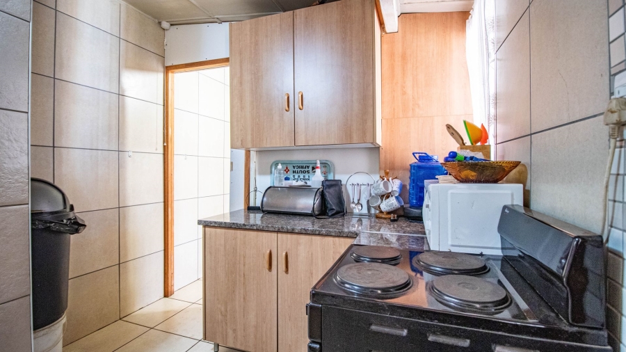 5 Bedroom Property for Sale in Primrose East Gauteng