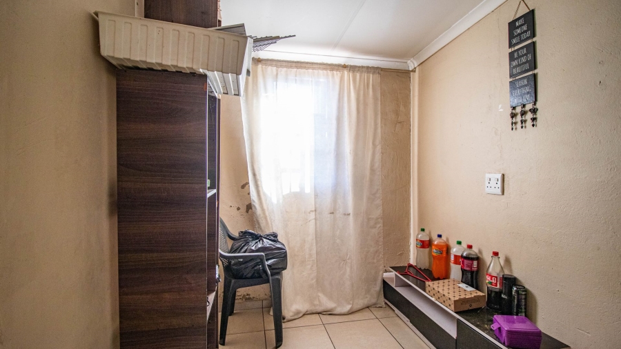 5 Bedroom Property for Sale in Primrose East Gauteng