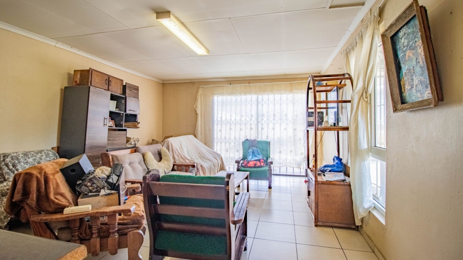 5 Bedroom Property for Sale in Primrose East Gauteng