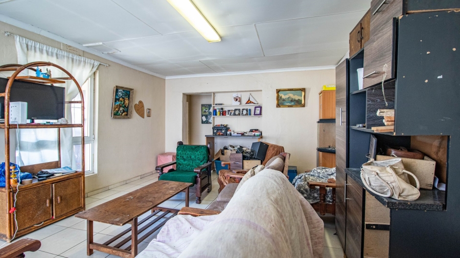 5 Bedroom Property for Sale in Primrose East Gauteng