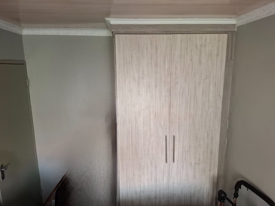 3 Bedroom Property for Sale in Die Hoewes Gauteng