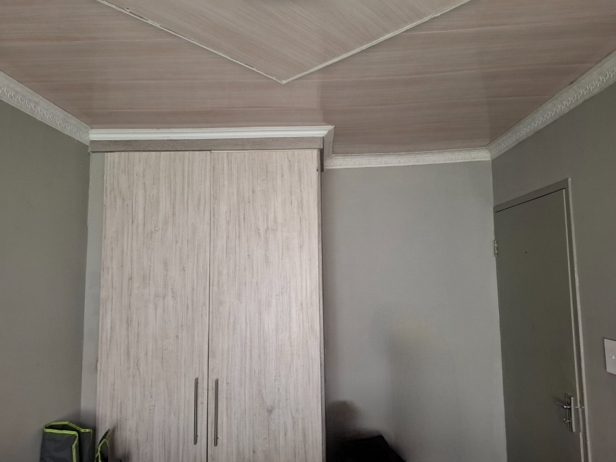 3 Bedroom Property for Sale in Die Hoewes Gauteng