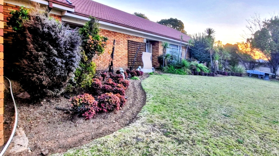 4 Bedroom Property for Sale in Three Rivers East Gauteng