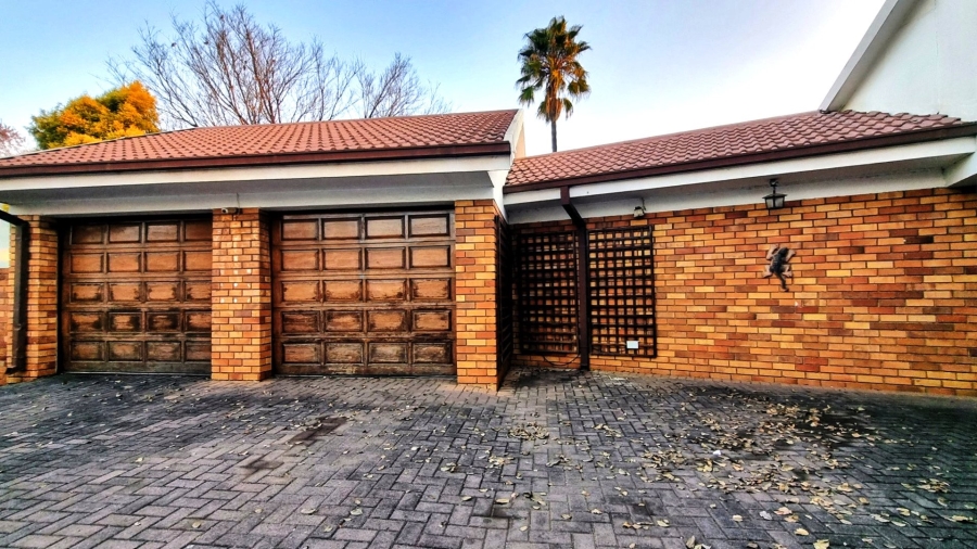 4 Bedroom Property for Sale in Three Rivers East Gauteng