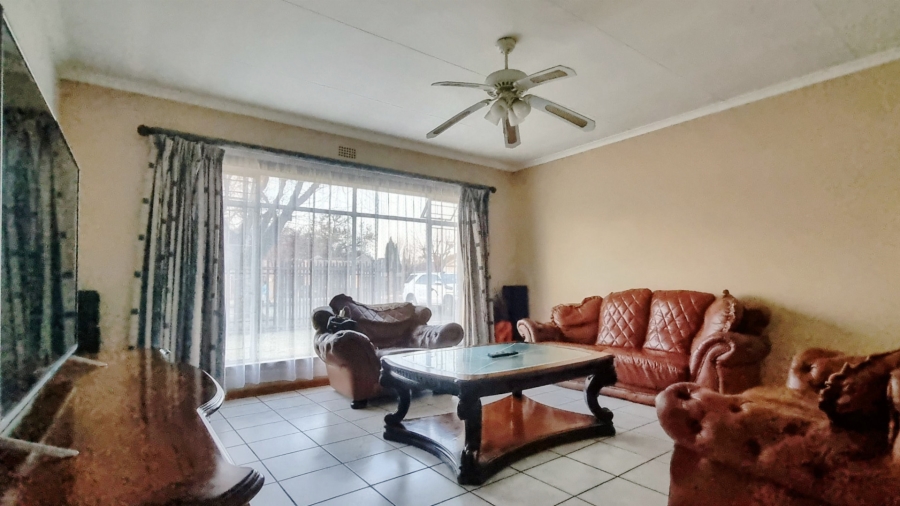 4 Bedroom Property for Sale in Three Rivers East Gauteng