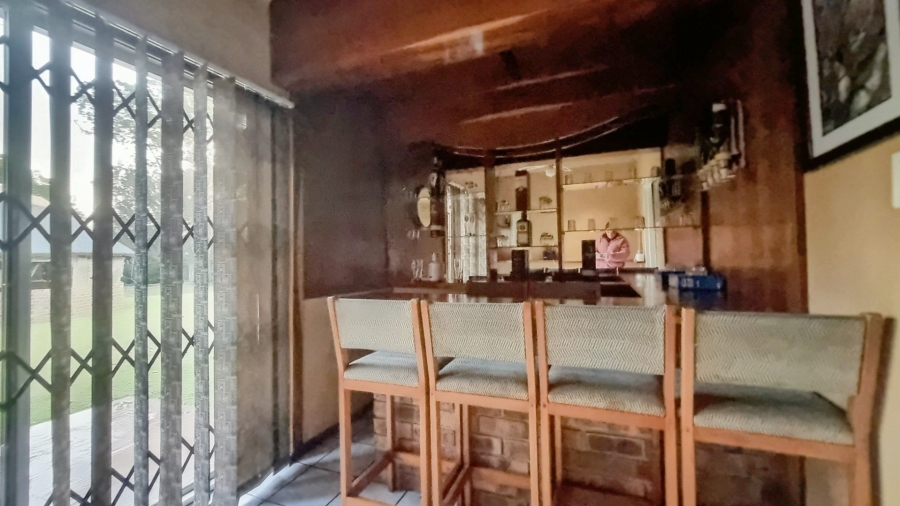 4 Bedroom Property for Sale in Three Rivers East Gauteng