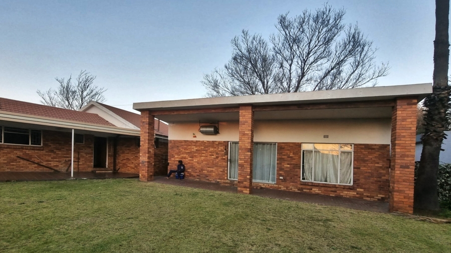 4 Bedroom Property for Sale in Three Rivers East Gauteng