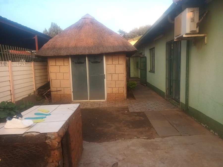 4 Bedroom Property for Sale in Palm Ridge Gauteng
