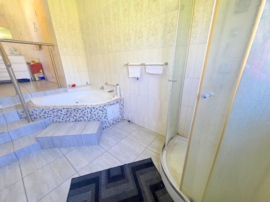 4 Bedroom Property for Sale in Rynfield Gauteng