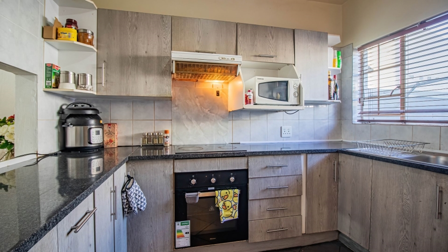 2 Bedroom Property for Sale in Eastleigh Gauteng