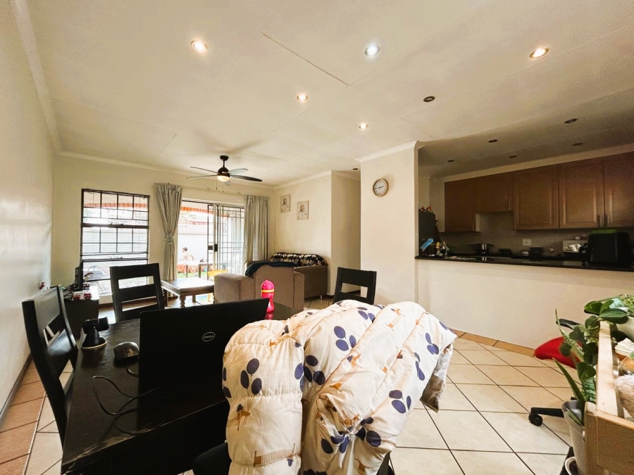 2 Bedroom Property for Sale in Eco Park Gauteng