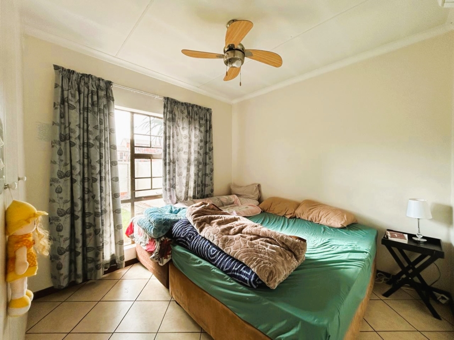 2 Bedroom Property for Sale in Eco Park Gauteng