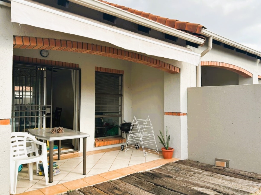 2 Bedroom Property for Sale in Eco Park Gauteng