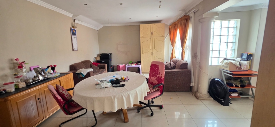 7 Bedroom Property for Sale in Laudium Gauteng