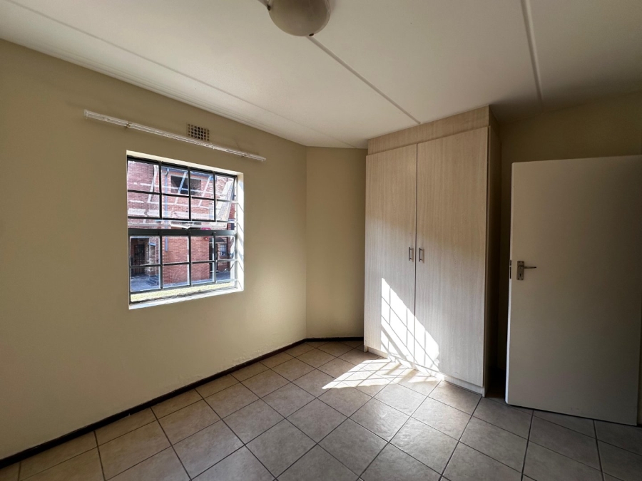 To Let 1 Bedroom Property for Rent in Erand Gardens Gauteng