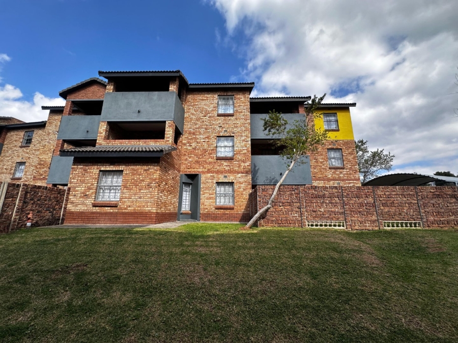To Let 1 Bedroom Property for Rent in Erand Gardens Gauteng