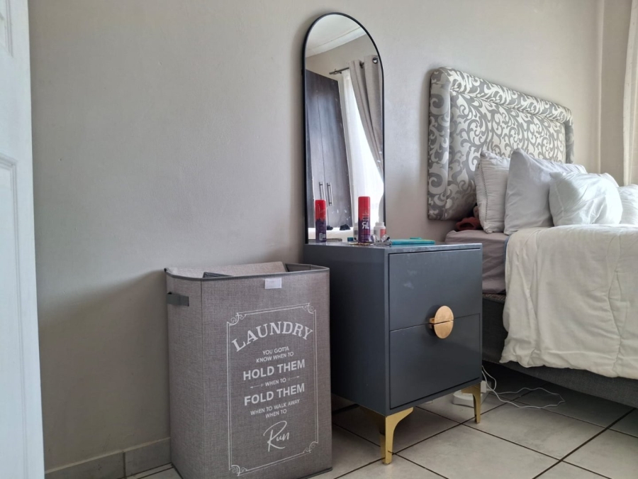 2 Bedroom Property for Sale in Crystal Park Gauteng