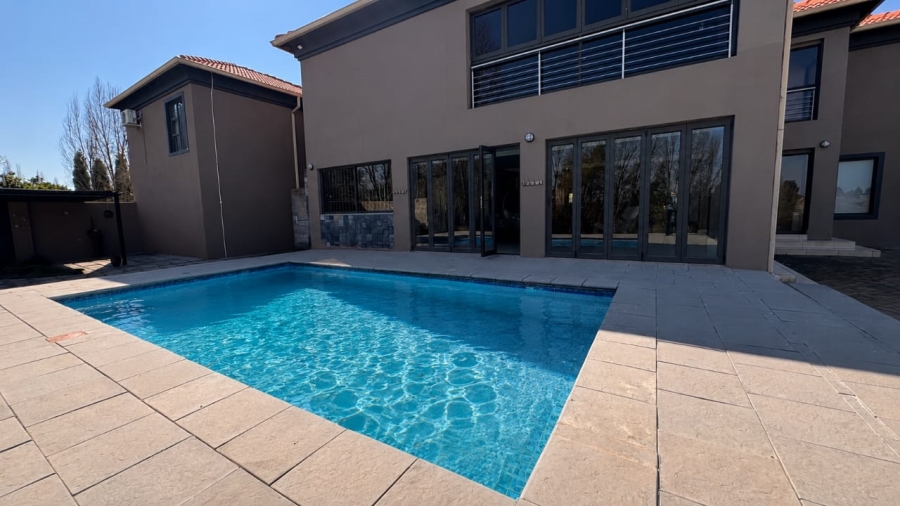 4 Bedroom Property for Sale in Three Rivers East Gauteng