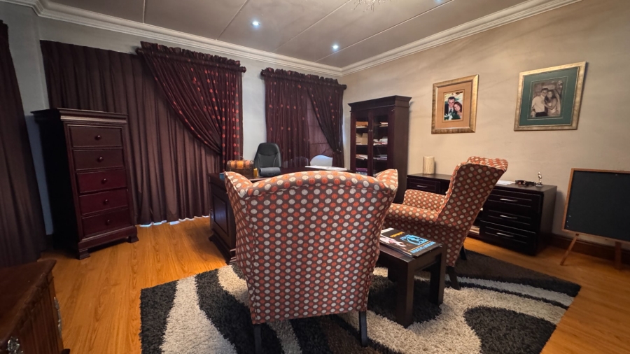 4 Bedroom Property for Sale in Three Rivers East Gauteng