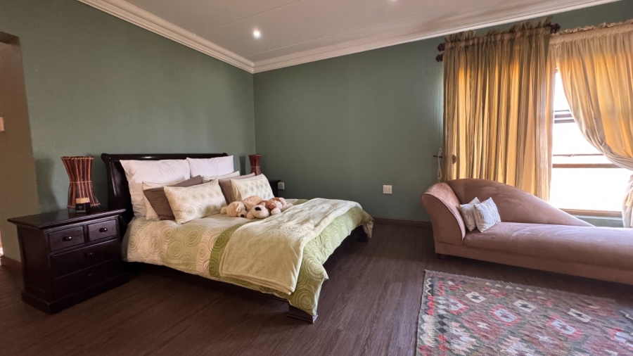 4 Bedroom Property for Sale in Three Rivers East Gauteng