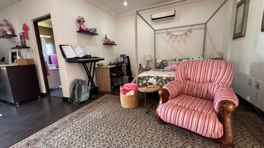 4 Bedroom Property for Sale in Three Rivers East Gauteng