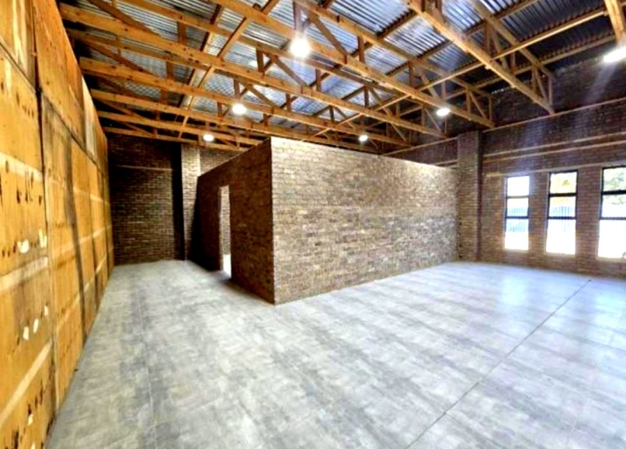  Bedroom Property for Sale in Glen Austin Gauteng