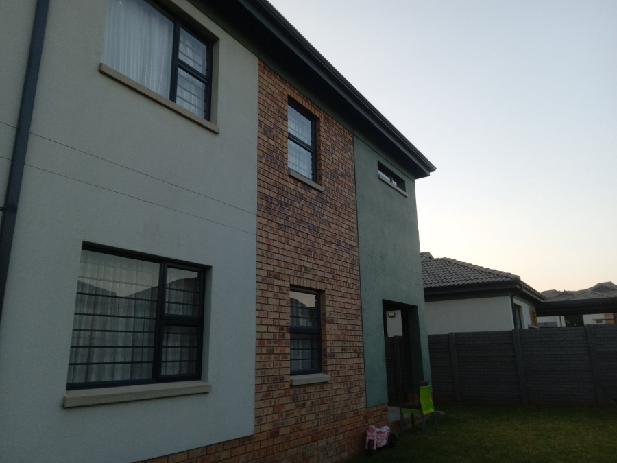 4 Bedroom Property for Sale in Lotus Gardens Gauteng
