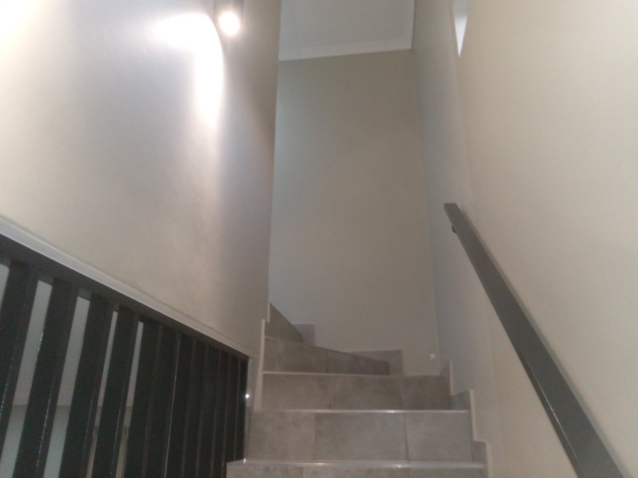4 Bedroom Property for Sale in Lotus Gardens Gauteng