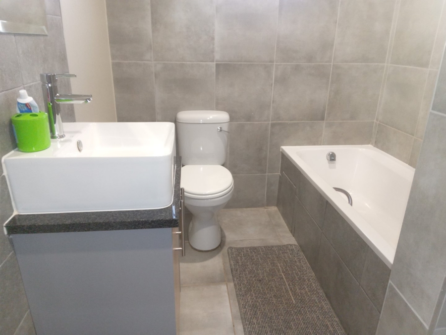 4 Bedroom Property for Sale in Lotus Gardens Gauteng