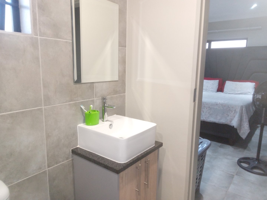 4 Bedroom Property for Sale in Lotus Gardens Gauteng