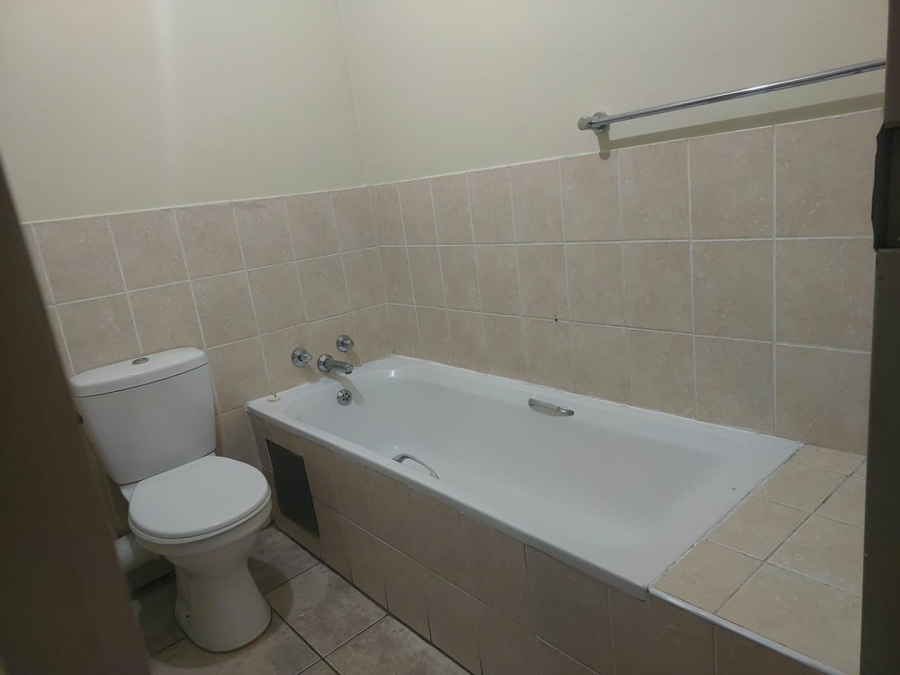 To Let 2 Bedroom Property for Rent in Halfway House Gauteng