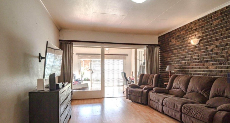 3 Bedroom Property for Sale in Homestead Gauteng