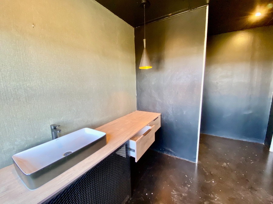 To Let Commercial Property for Rent in Highveld Business Park Gauteng