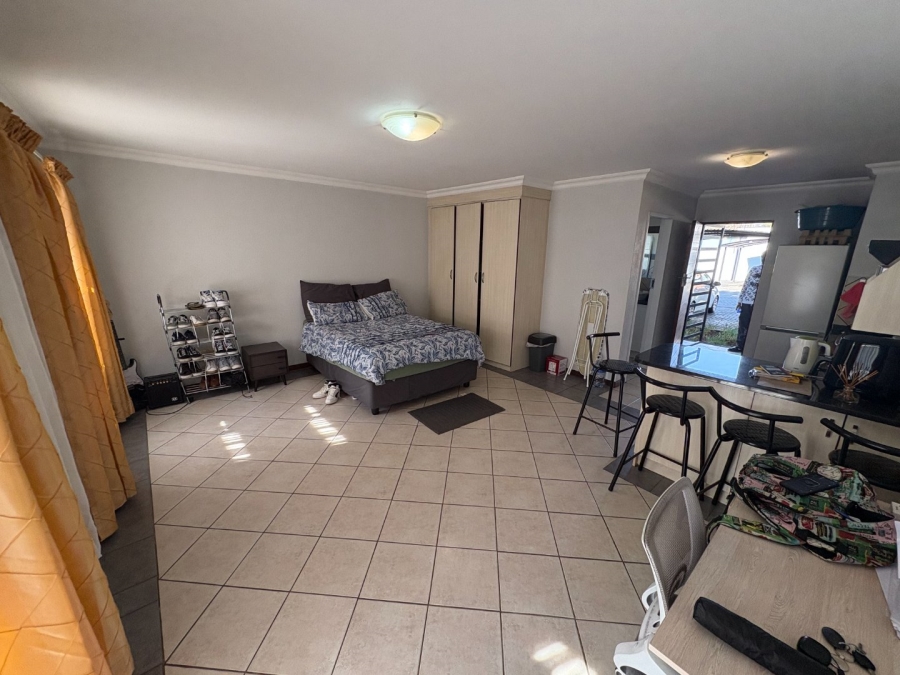 1 Bedroom Property for Sale in Hatfield Gauteng