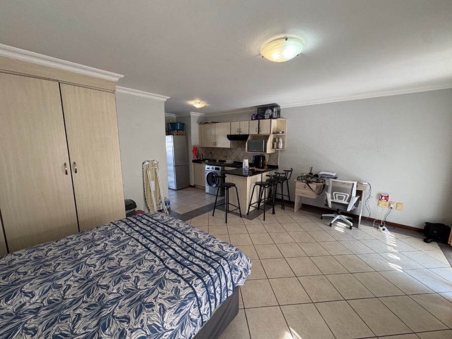 1 Bedroom Property for Sale in Hatfield Gauteng