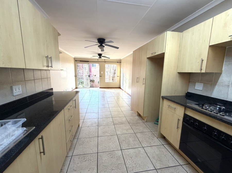 2 Bedroom Property for Sale in The Reeds Gauteng