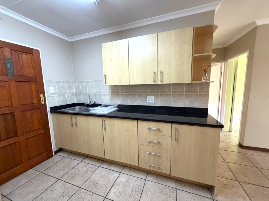 2 Bedroom Property for Sale in The Reeds Gauteng