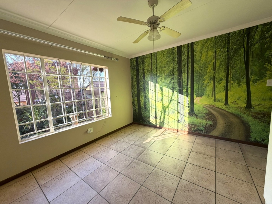 2 Bedroom Property for Sale in The Reeds Gauteng