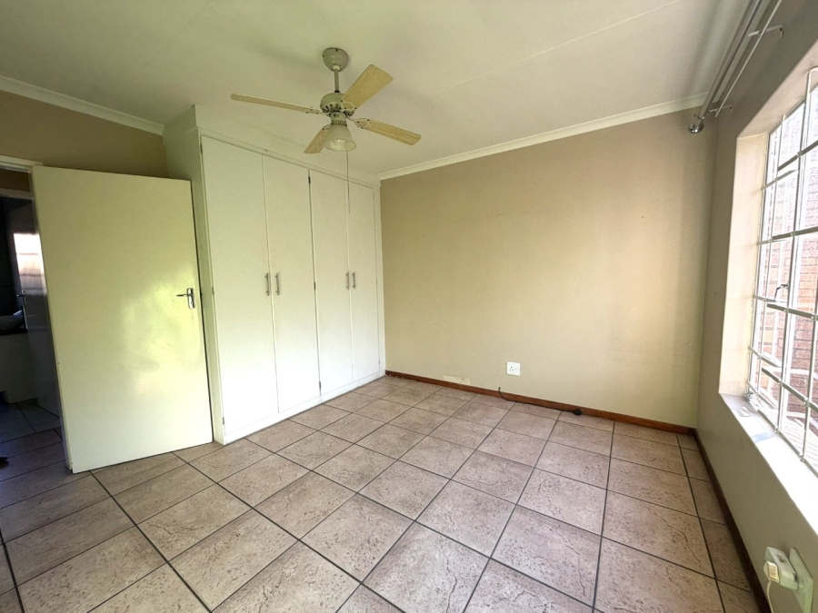 2 Bedroom Property for Sale in The Reeds Gauteng