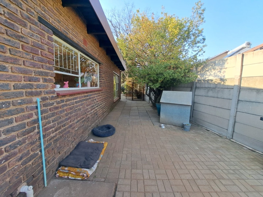 4 Bedroom Property for Sale in Ferryvale Gauteng